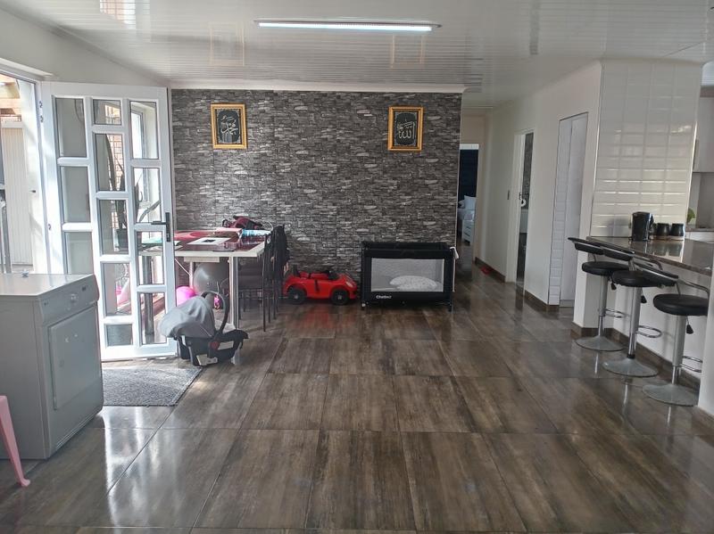 3 Bedroom Property for Sale in Strandfontein Western Cape